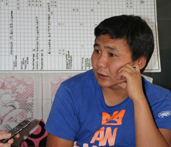 Д.Галбаяр: Т.Хулан бид хоёр гэр бүл болсон болохоос нийлж продакшин байгуулаагүй